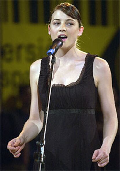 Leonor Watling, durante su actuación en el programa <i>Versión española.</i>