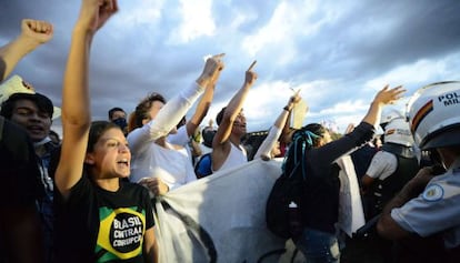 Imagen de la protesta frente al Congreso en Brasilia.