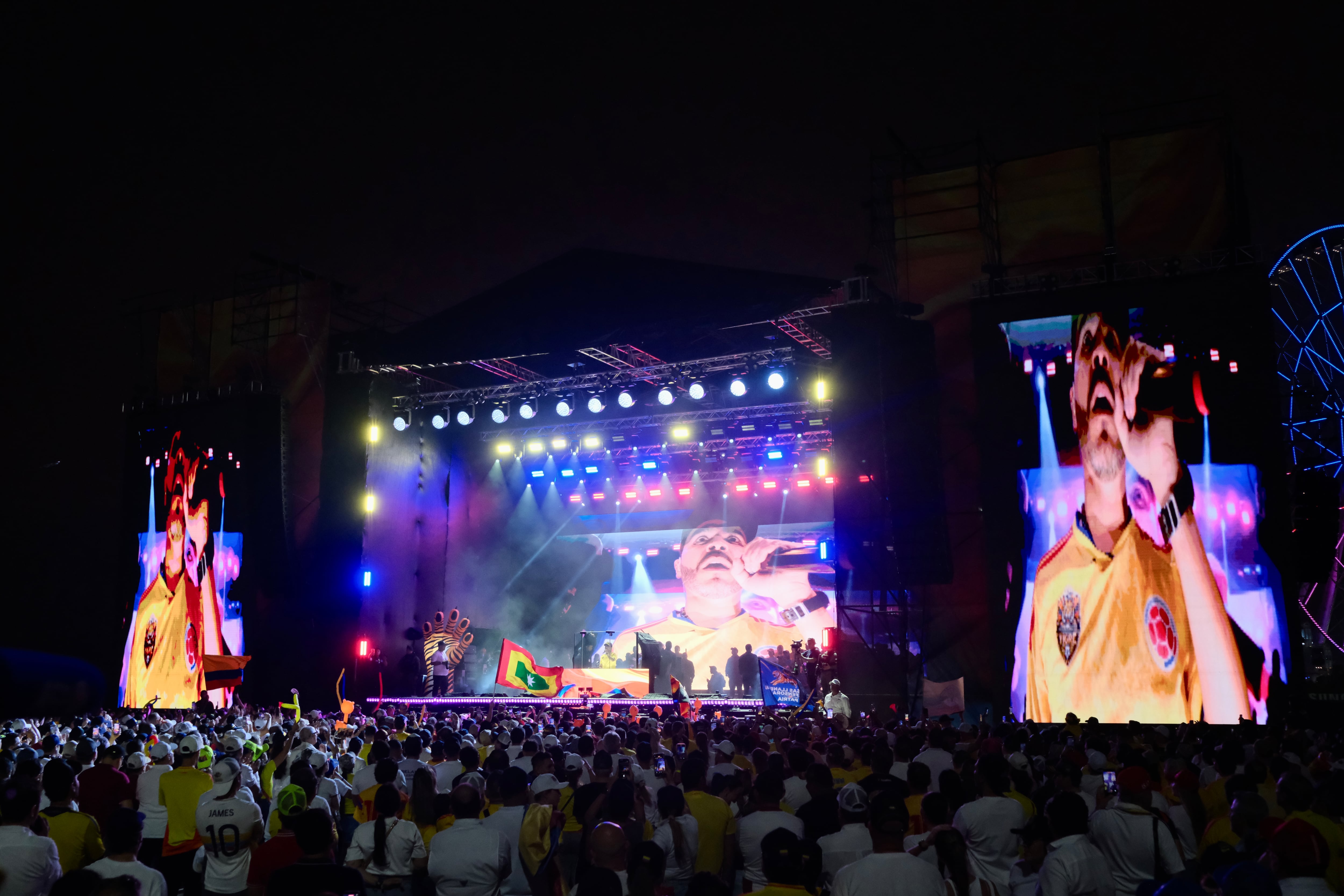 Abelardo de la Espriella durante el cierre de campaña en Barranquilla. 