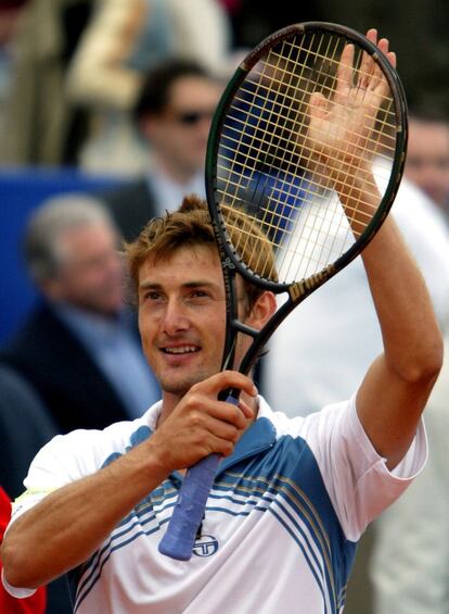 Ferrero celebra su victoria emn 2003 sobre Guillermo Coria en la final del torneo de M&oacute;naco. 