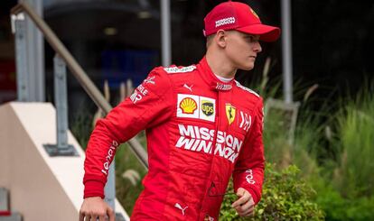 Mick Schumacher el hijo de Michael Schumacher en el circuito de Baréin este miércoles.