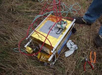 Equipo electrónico del globo fabricado por los estudiantes