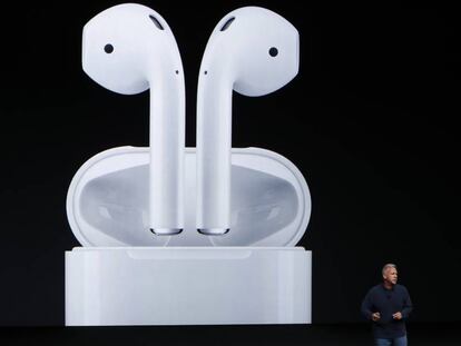 Una imagen de la presentación de los Airpods, en 2016.