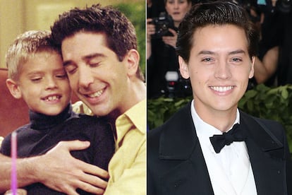 Cole Sprouse interpretaba a Ben, el hijo de Ross (David Schwimmer) en 'Friends'.