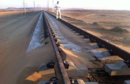 A stretch of the AVE line being built between Medina and Mecca.