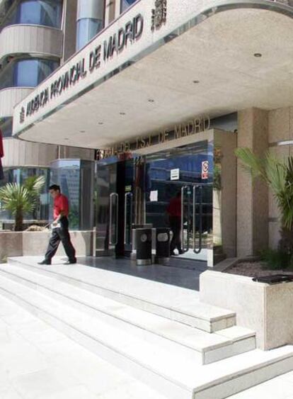 Puerta de entrada a la Fiscalía de Madrid en la Audiencia Provincial.