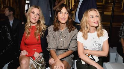 Ellie Goulding, Alexa Chung y Kylie Minogue en un desfile de Stella McCartney.