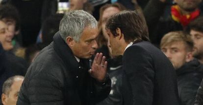 José Mourinho recrimina a Antonio Conte.