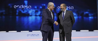 José Bogas y Juan Sánchez Calero, en la junta de Endesa.