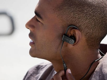 Apple prepara unos nuevos Powerbeats con "oye Siri" como los Airpods