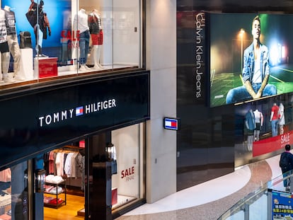 Alarma en Tommy Hilfiger y Calvin Klein: las acciones de PVH se hunden hasta un 22% en su peor sesión en 37 años