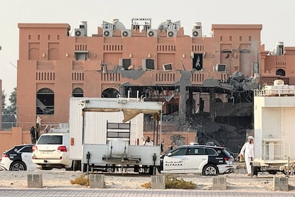 Daños causados en un edifico tras un ataque israelí en Doha (Qatar), este martes.