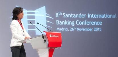 La presidenta de Banco Santander, Ana Bot&iacute;n, durante la VIII Conferencia Internacional de Banca, celebrada este jueves en la sede del grupo, en Boadilla (Madrid).