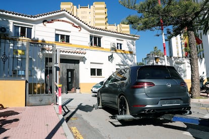 Vehículo en el que el presunto agresor escapó de las fuerzas policiales.