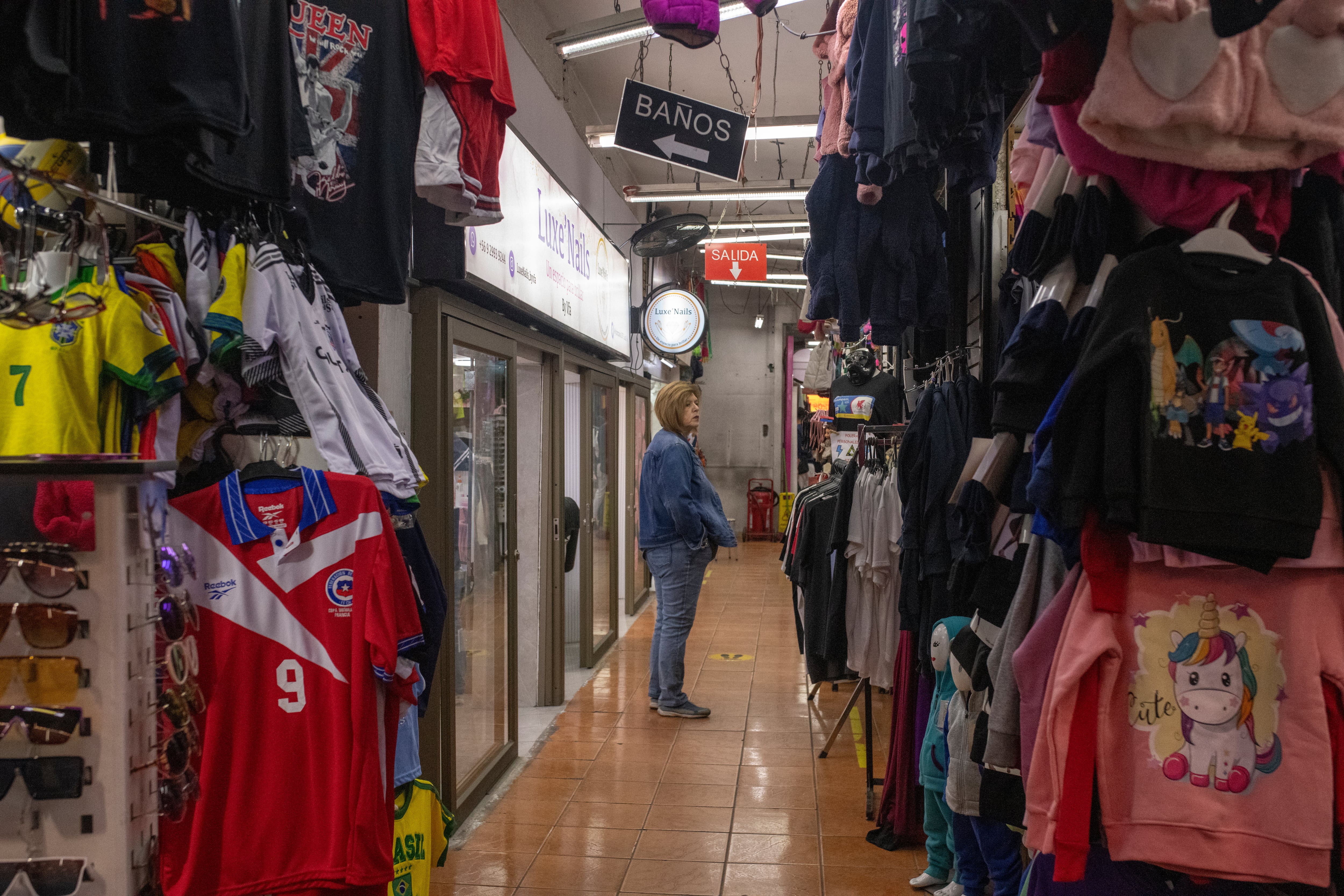 Centro comercial los carros de Irarrázabal, Santiago (Chile), en abril del 2025.