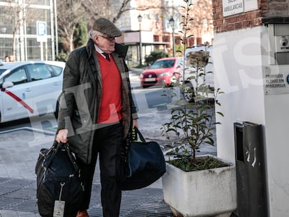 Luis Barcenas, a su llegada el 27 de diciembre al Centro de Inserción Social (CIS) Victoria Kent, en Madrid, para cumplir el resto de su pena en semilibertad.