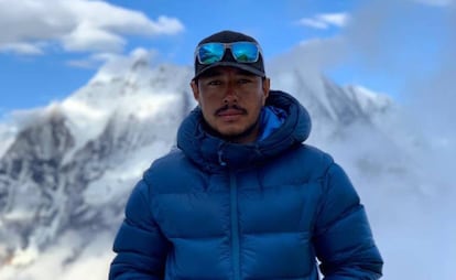 Nirmal Purja, en el Manaslu.