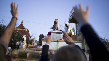 Un momento de la cabalgata de Reyes de Sevilla, el año pasado.