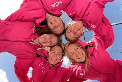 Las cinco integrantes confirmadas del Team SCA.