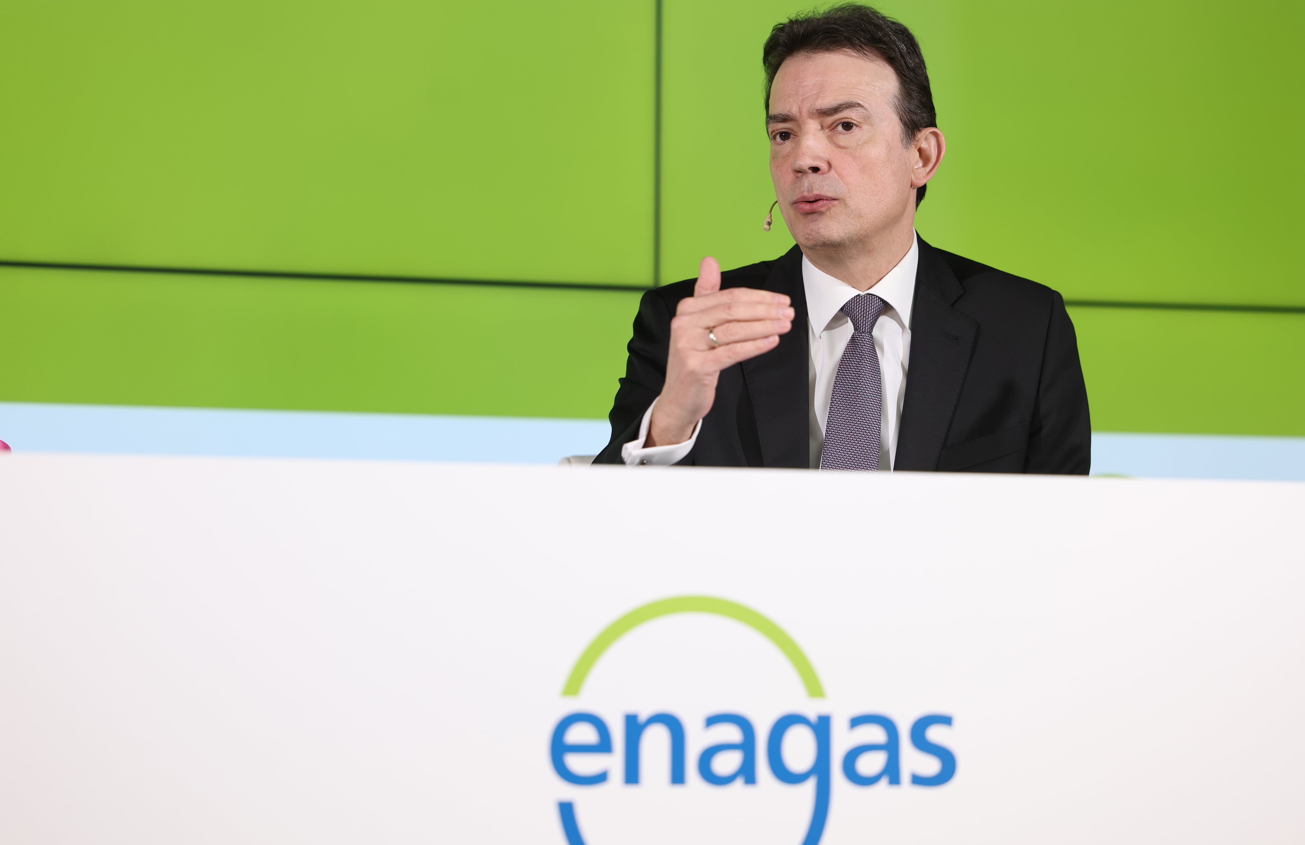 Enagás se suma a la ola de repatriación de deuda y trae a España un programa de pagarés