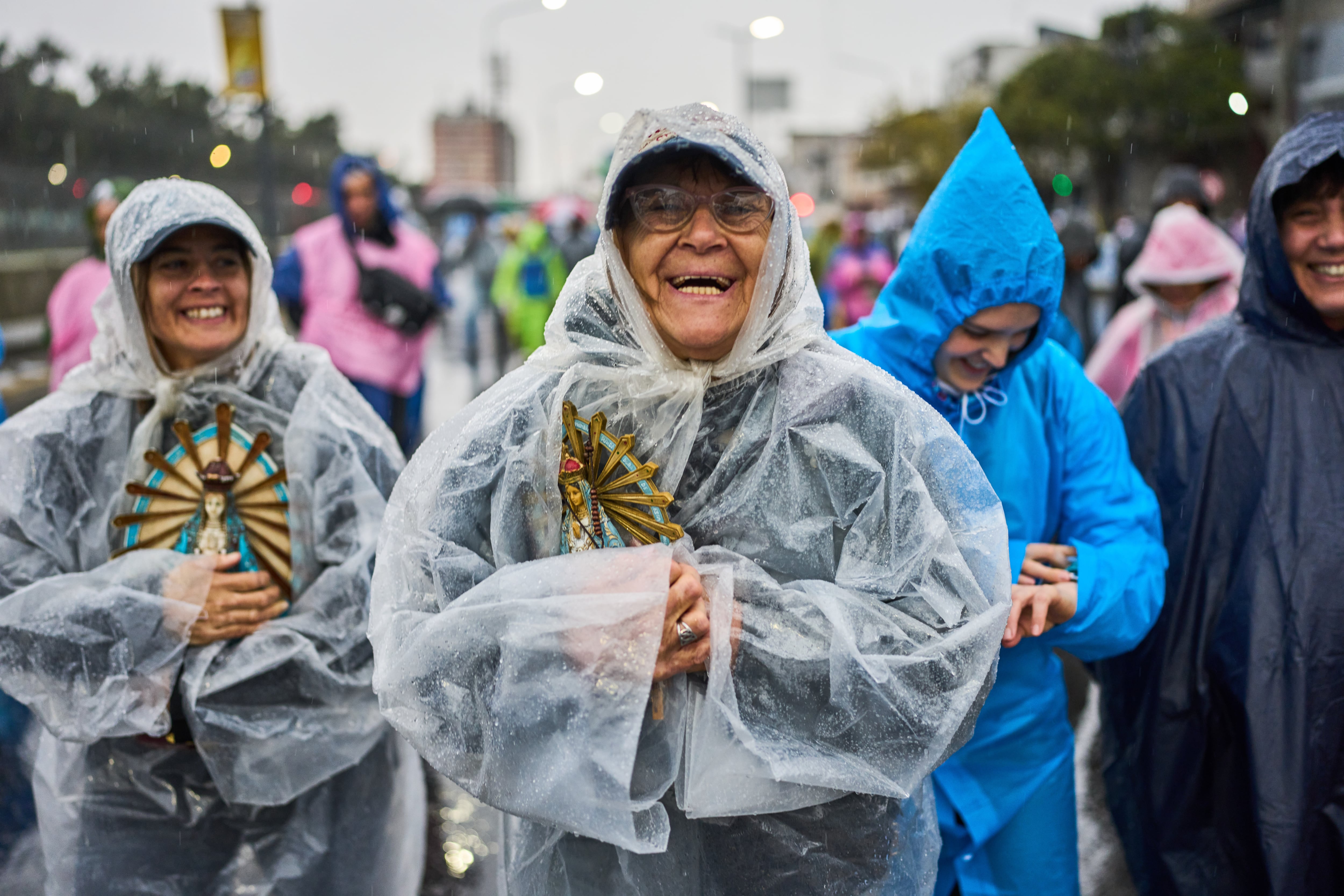 Casi tres millones de argentinos peregrinan a Luján bajo la lluvia a un mes de la visita de León XIV