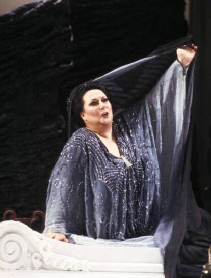 Montserrat Caballé en la ópera 'Ariadna en Naxos' de Richard Strauss en la Ópera de París en1986.
 