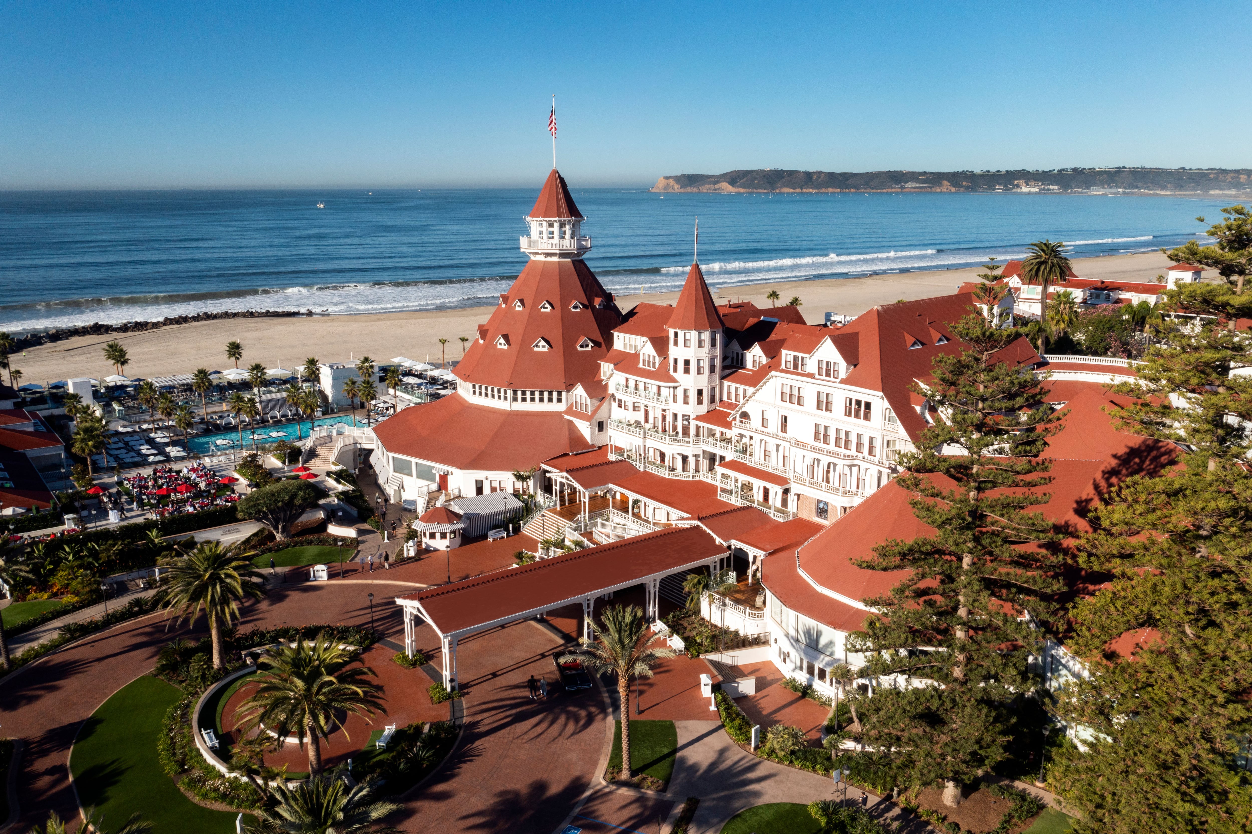 El hotel del Coronado, que ocupa más de 11 hectáreas y cinco edificios, tiene casi 1.000 habitaciones.