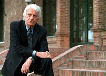 El escritor Jorge Semprún, ayer, en la Residencia de Estudiantes.
/ ULY MARTÍN