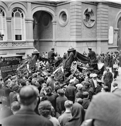 Funeral de los anarquistas Berneri y Barbieri, asesinados durante los incidentes de Barcelona en mayo de 1937.