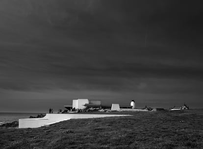 La casa de té Boa Nova, en Matosinhos, un humilde establecimiento convertido en lugar de peregrinación de los amantes de la arquitectura. |