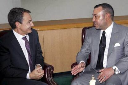 José Luis Rodríguez Zapatero, durante su entrevista con el rey de Marruecos, Mohamed VI, en la ONU.