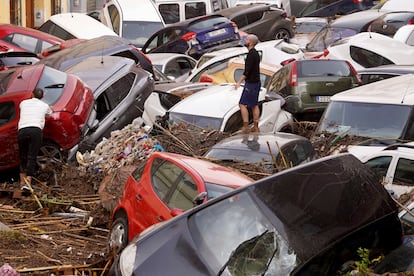 El cementerio de coches de Sedaví (Valencia).
