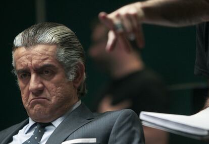 Pedro Casablanc en la piel de Bárcenas' en la película 'B'.