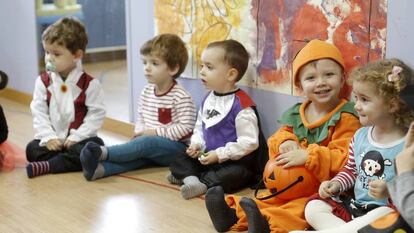Un grupo de niños de la escuela infantil guardería Los Girasoles de Madrid.