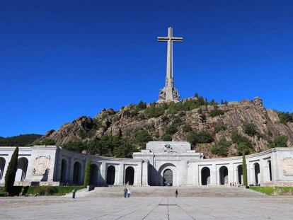 Fachada principal de la Abadía Benedictina del Valle de los Caídos, este martes.