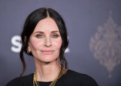 Courteney Cox en un estreno en el Teatro Chino de Hollywood, en Los Ángeles, el 28 de febrero de 2022.