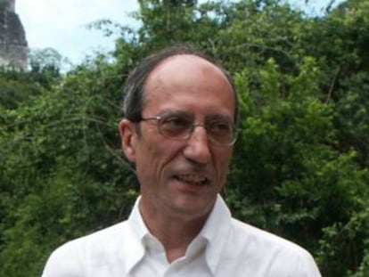 Manuel Perez Ledesma, editor y profesor.