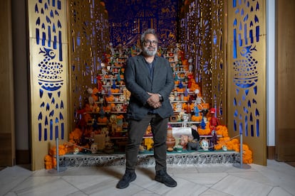 Eugenio Caballero, Diseñador de Producción y Director de Arte Mexicano, autor del altar de muertos de la Casa de México, el 4 de octubre.