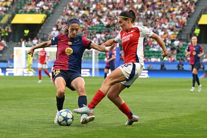 Aitana Bonmatí y Mariona Caldentey