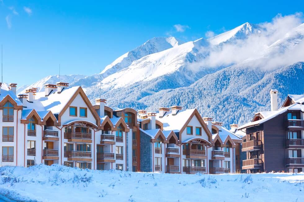 Chalets de montaña en la estación de esquí de Bansko.