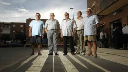 Extrabajadores de la empresa Uralita de Getafe (Madrid) que han sido indemnizados como afectados por el amianto.