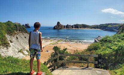 La playa de Cerrias, en Cantabria.