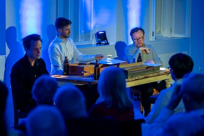 August Diehl, Alexander Gergelyfi ve Georg Nigl, Pazar akşamı Salzburg'daki Stefan Zweig Zentrum'da düzenledikleri 