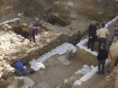 Lugar donde se ha producido el hallazgo de la casa y donde puede verse también una larga muralla que data del siglo XV, de la época mameluca.