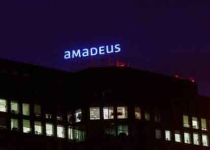  Logo de Amadeus en sus oficinas de Madrid. Reuters