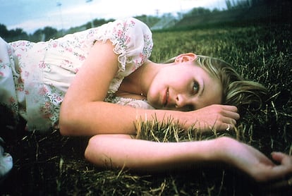 Kirsten Dunst en 'Las vírgenes suicidas'.