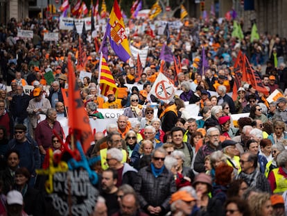 Manifestación en defensa de las entidades celebrada este domingo en Barcelona.