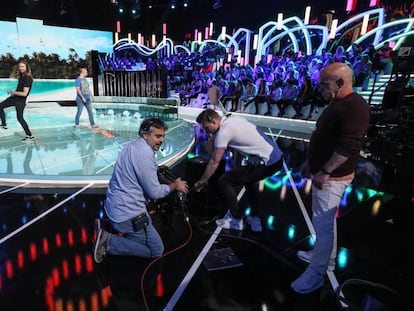 Los preparativos de una gala de ‘Supervivientes’, programa de Telecinco.