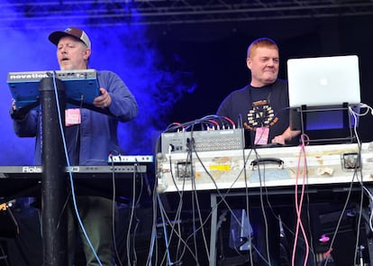 Graham Massey y Andy Barker de 808 State en el Kew Music en Kew Garden, en Londres el pasado año.