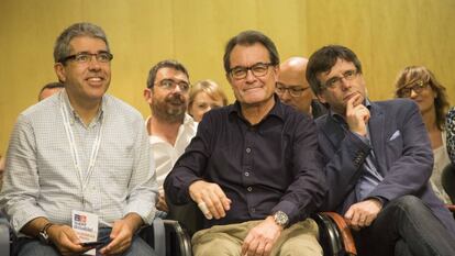 Homs, Mas y Puigdemont, durante la reuni&oacute;n de CDC. 